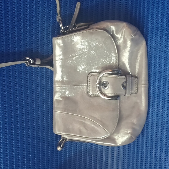 Coach - Picture 1 of 7